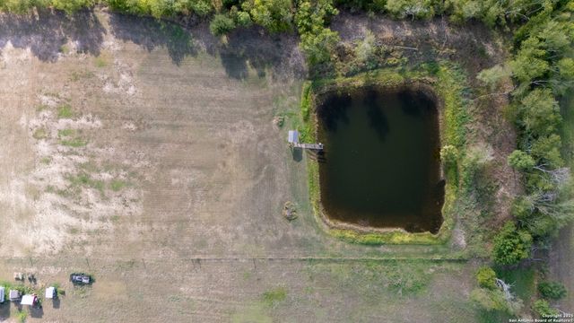 1005 E County Road 678, Natalia, TX 78059