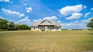 1005 E County Road 678, Natalia, TX 78059