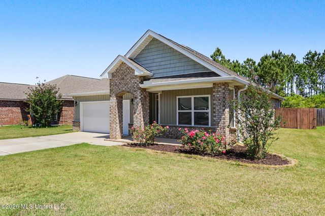 6836 Sweetclover Drive, Ocean Springs, MS 39564