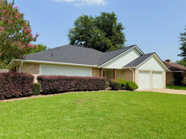 3702 Windsor Drive, Deer Park, TX 77536