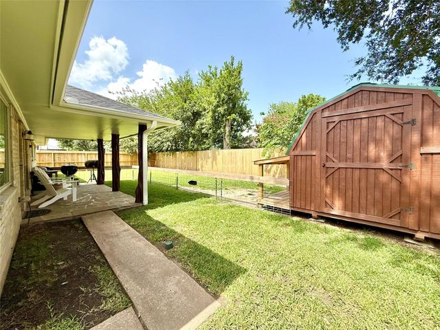 3702 Windsor Drive, Deer Park, TX 77536