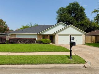 3702 Windsor Drive, Deer Park, TX 77536