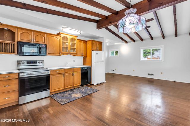 702 Bowsprit Point, Lanoka Harbor, NJ 08734