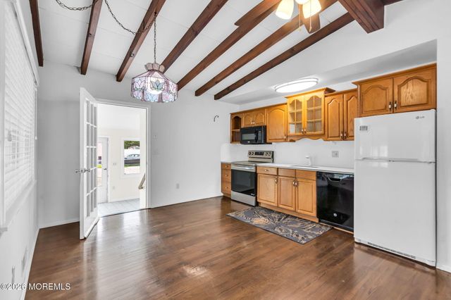 702 Bowsprit Point, Lanoka Harbor, NJ 08734