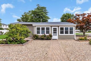 702 Bowsprit Point, Lanoka Harbor, NJ 08734