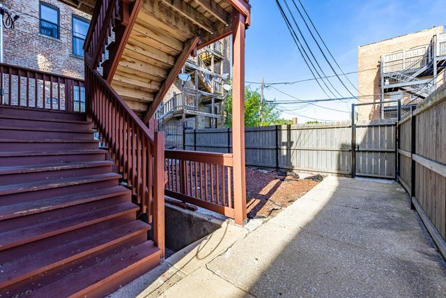 1105 S Richmond Street 2, Chicago, IL 60612