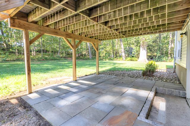 6 Byron Place, Shelton, CT 06484