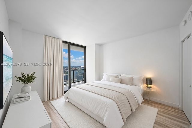 1300 S Miami Ave 3709, Miami, FL 33130