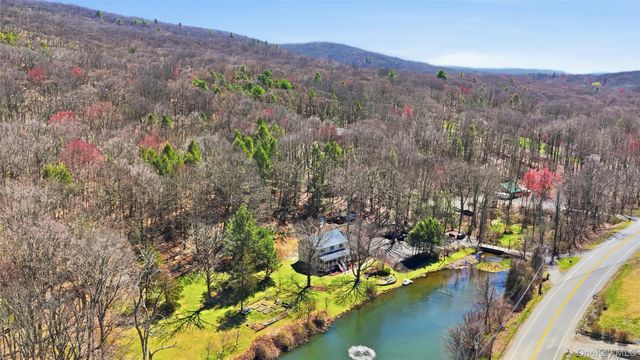 1285 Lakes Road, Monroe, NY 10950