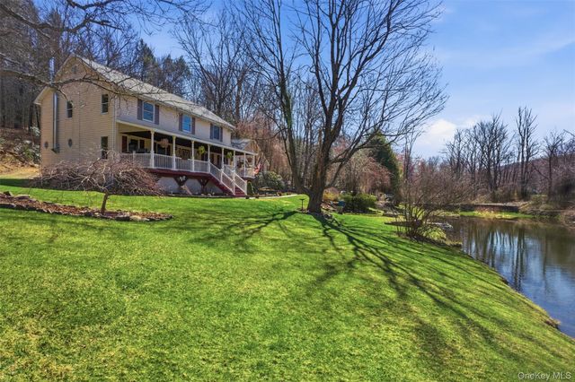 1285 Lakes Road, Monroe, NY 10950