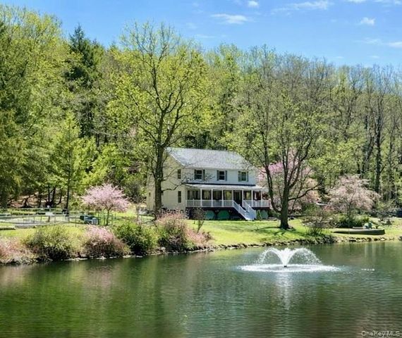 1285 Lakes Road, Monroe, NY 10950