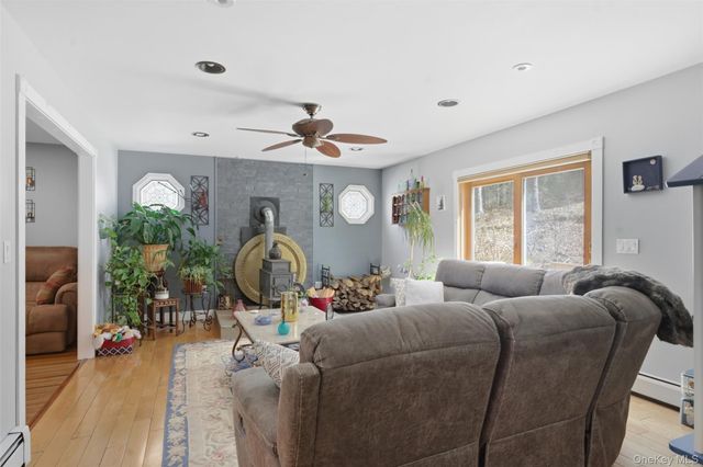 1285 Lakes Road, Monroe, NY 10950