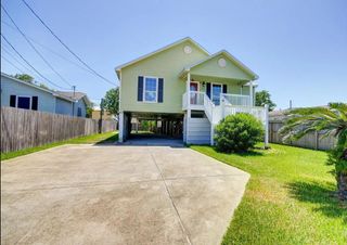 641 4th Street, Dickinson, TX 77539