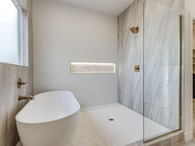 2500 Amante Court, Edmond, OK 73034