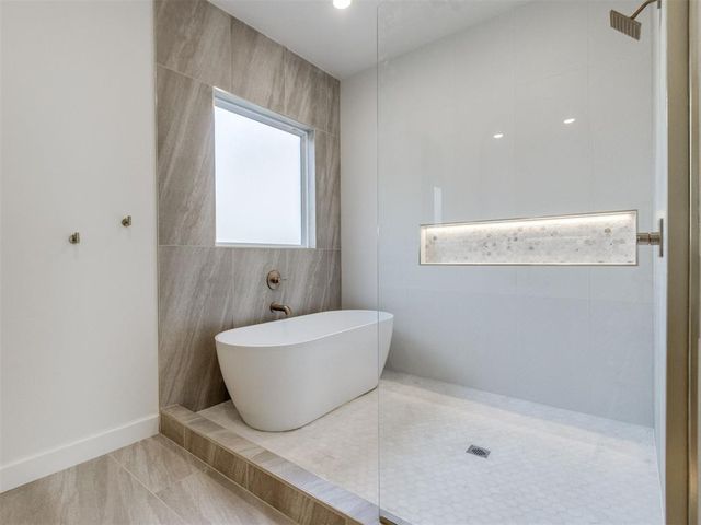 2500 Amante Court, Edmond, OK 73034