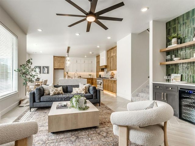 2500 Amante Court, Edmond, OK 73034