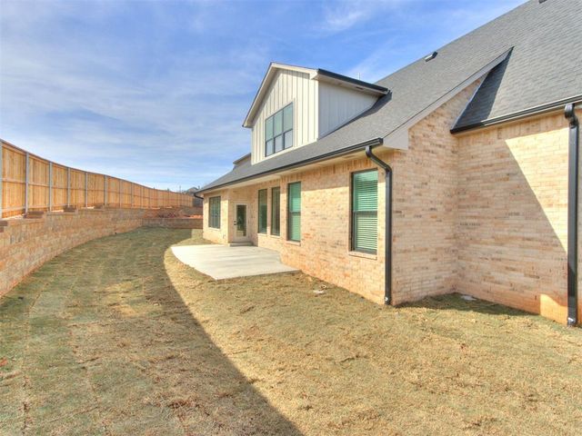 2500 Amante Court, Edmond, OK 73034