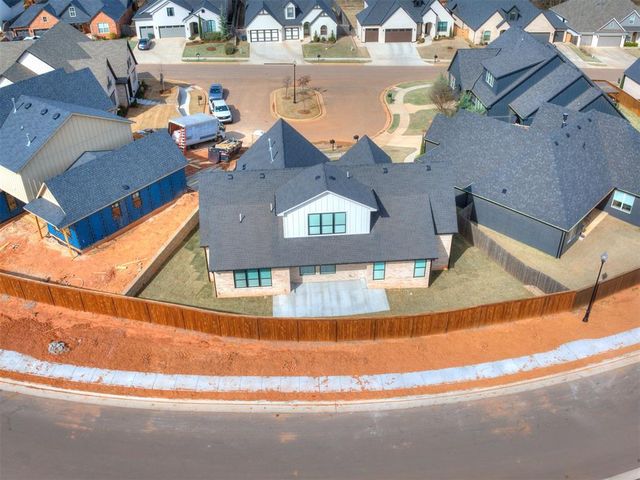 2500 Amante Court, Edmond, OK 73034