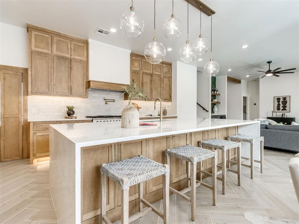 2500 Amante Court, Edmond, OK 73034