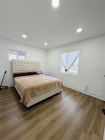 8705 TAHITI LANE, Tampa, FL 33615