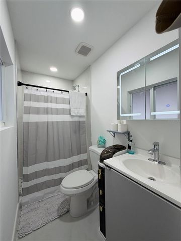 8705 TAHITI LANE, Tampa, FL 33615