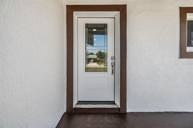 8705 TAHITI LANE, Tampa, FL 33615