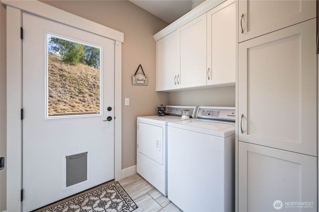 719 19th Street NE, East Wenatchee, WA 98802