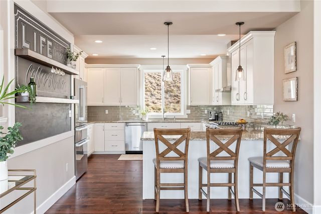 719 19th Street NE, East Wenatchee, WA 98802