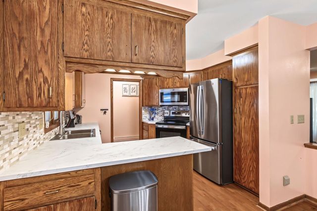 4738 Decatur Place N, New Hope, MN 55428