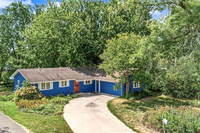 4738 Decatur Place N, New Hope, MN 55428