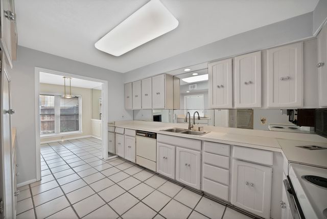 12574 Burninglog Lane, Dallas, TX 75243