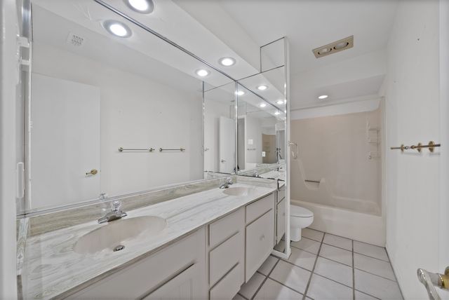 12574 Burninglog Lane, Dallas, TX 75243