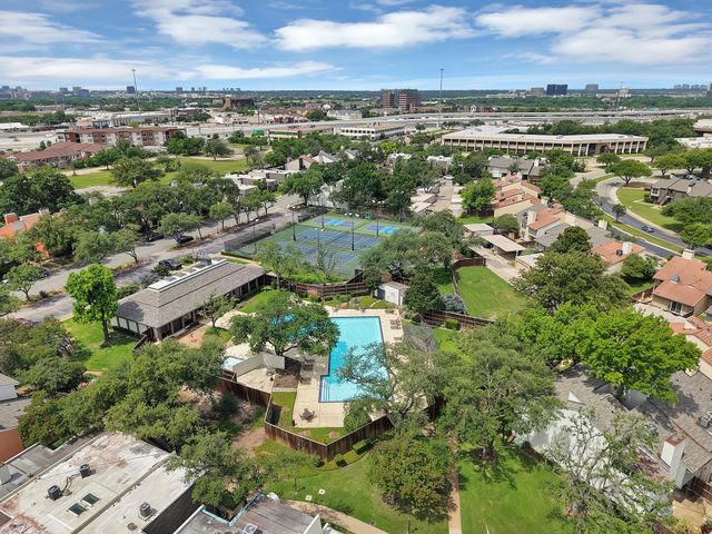 12574 Burninglog Lane, Dallas, TX 75243