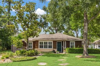 1119 Grovewood Lane, Houston, TX 77008