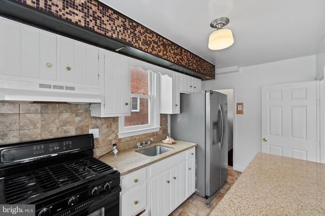 3302 NORTHERN PKWY E, Baltimore, MD 21206