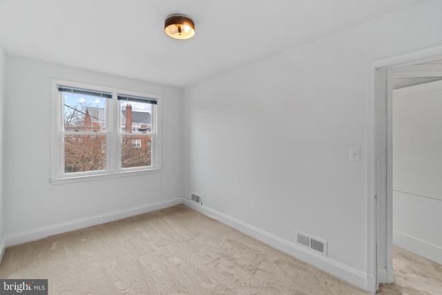 3302 NORTHERN PKWY E, Baltimore, MD 21206