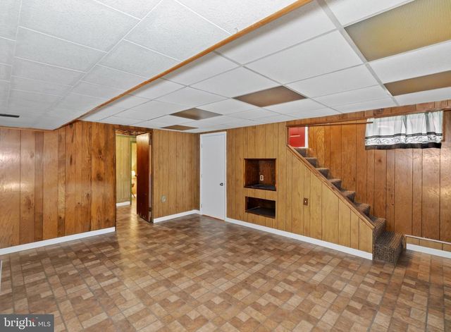 3302 NORTHERN PKWY E, Baltimore, MD 21206