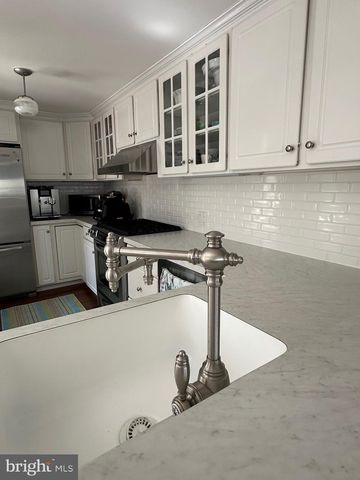 16 W 83RD ST, Harvey Cedars, NJ 08008