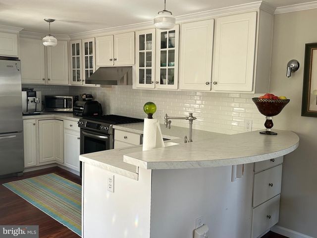 16 W 83RD ST, Harvey Cedars, NJ 08008