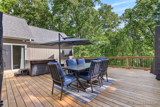 12917 Oak Highland Drive, Lowell, MI 49331