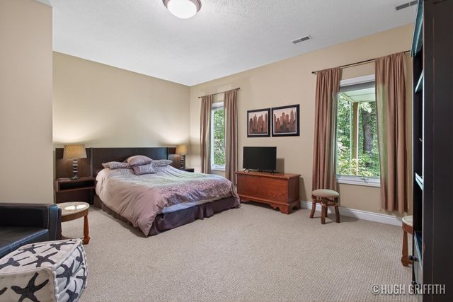 12917 Oak Highland Drive, Lowell, MI 49331
