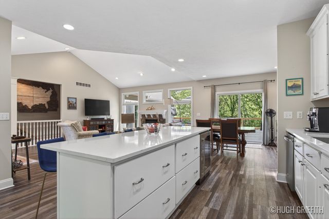 12917 Oak Highland Drive, Lowell, MI 49331