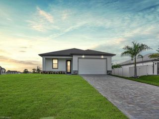 2530 NW 25th PL, Cape Coral, FL 33993