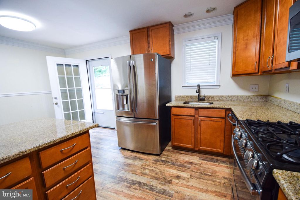 Image 10 of property listing at 231 CHARTLEY DR, Reisterstown, MD 21136