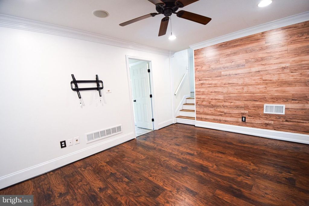 Image 22 of property listing at 231 CHARTLEY DR, Reisterstown, MD 21136