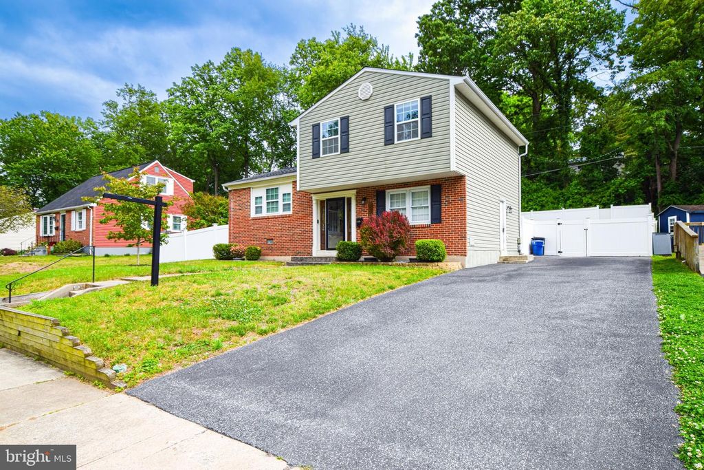 Image 24 of property listing at 231 CHARTLEY DR, Reisterstown, MD 21136