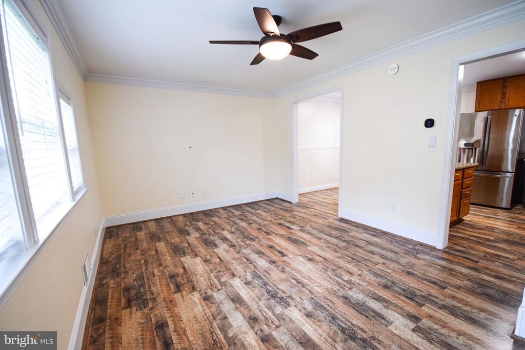 Image 6 of property listing at 231 CHARTLEY DR, Reisterstown, MD 21136
