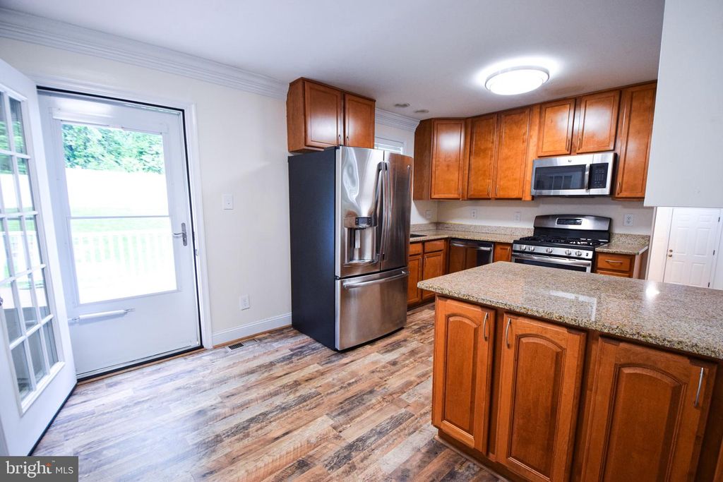 Image 7 of property listing at 231 CHARTLEY DR, Reisterstown, MD 21136