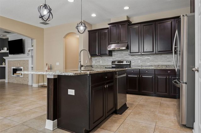 19546 WHISPERING BROOK DRIVE, Tampa, FL 33647