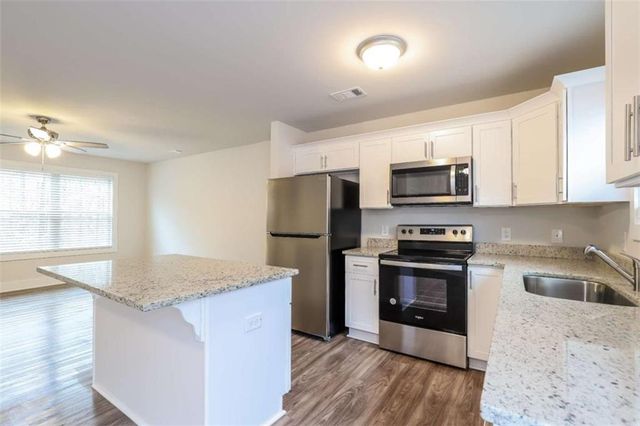6850 Sawnee Terrace, Gainesville, GA 30506